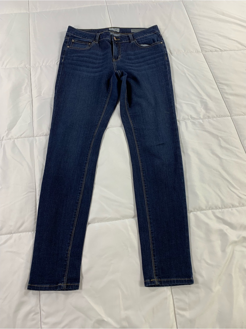 Pre loved DH3 jeans womens size 8x32